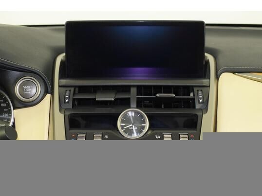 Lexus NX, 2018 г., 88 501 км