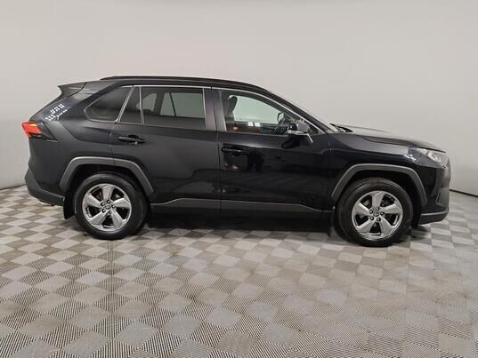 Toyota RAV4, 2021 г., 122 125 км