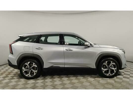 Geely Atlas, 2023 г., 757 км