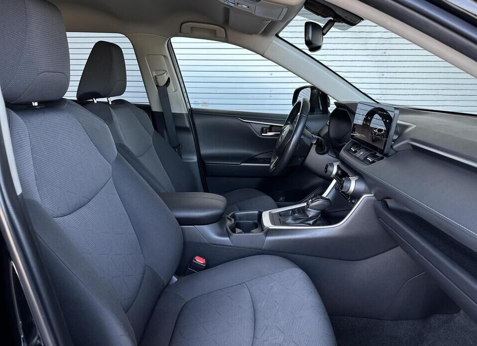 Toyota RAV4, V (XA50) 2.5 AT (199 л.с.) 4WD