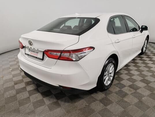 Toyota Camry, 2020 г., 30 323 км