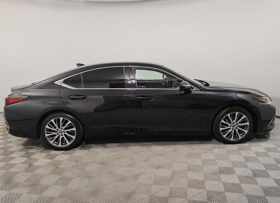 Lexus ES, VII 250 2.5 AT (200 л.с.)