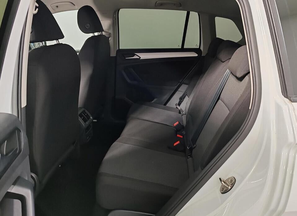 Volkswagen Tiguan, II Рестайлинг 1.4 AMT (150 л.с.)