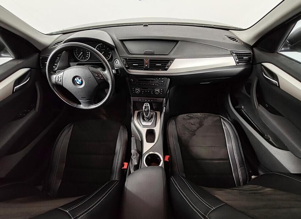 BMW X1, I (E84) Рестайлинг 20i 2.0 AT (184 л.с.) 4WD