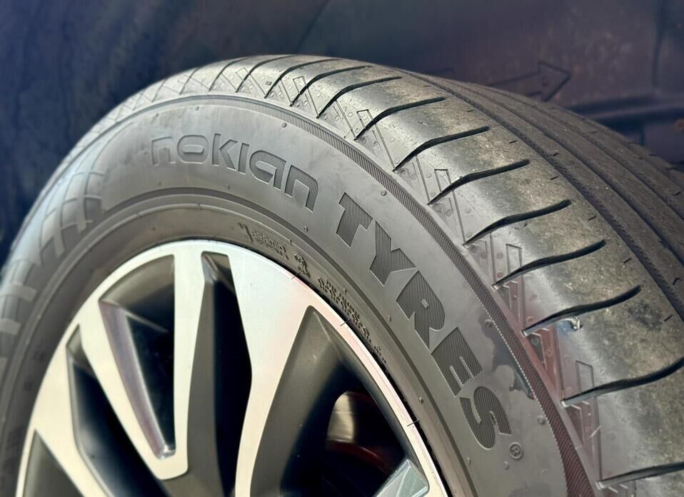 Toyota Land Cruiser Prado, 150 Series Рестайлинг 3 4.0 AT (249 л.с.) 4WD