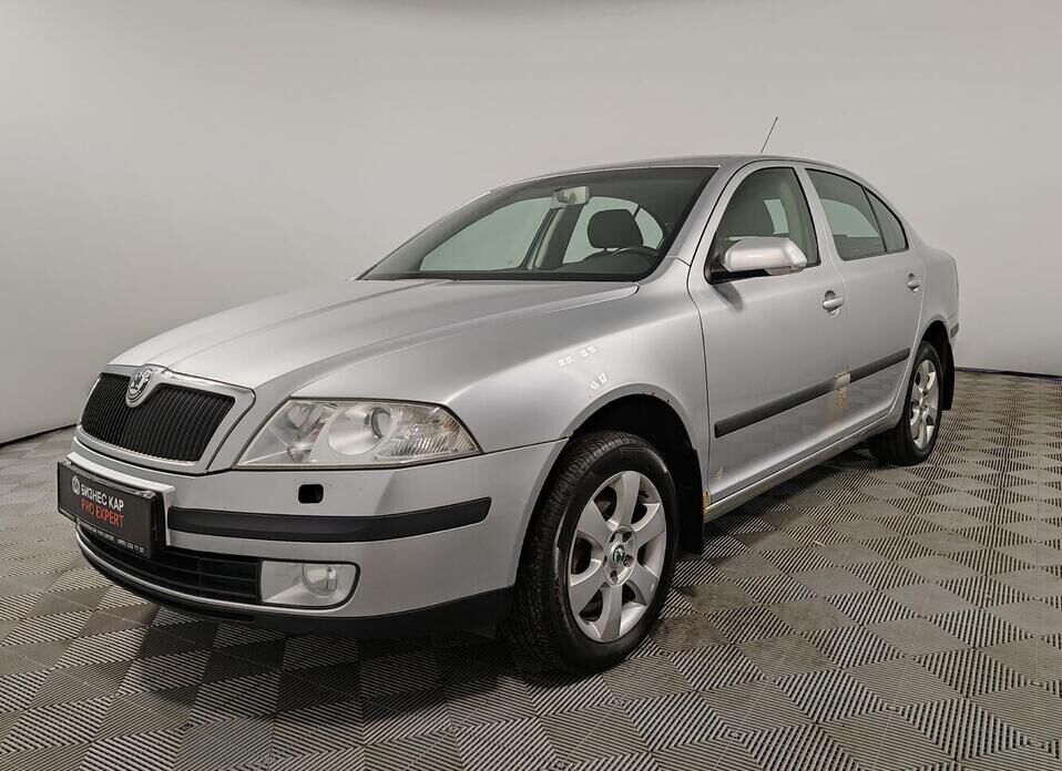 Skoda Octavia, II (A5) 1.6 MT (102 л.с.)