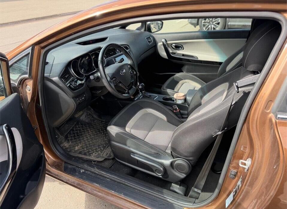 Kia Ceed, II Рестайлинг 1.6 AMT (135 л.с.)