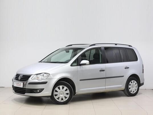 Volkswagen Touran, 2008&nbsp;г., 235&nbsp;661&nbsp;км