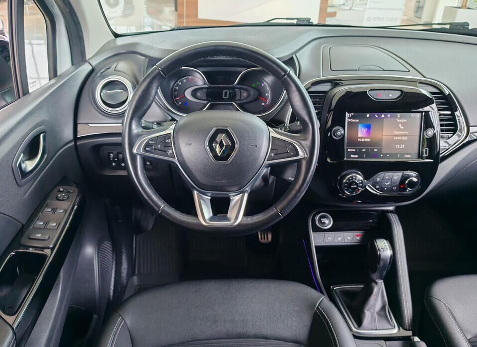Renault Kaptur, I Рестайлинг 1.6 CVT (114 л.с.)