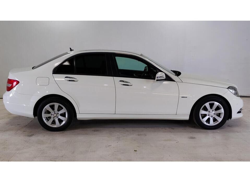 Mercedes-Benz C-Класс 180 BlueEFFICIENCY 1.8 AT (156 л.с.)