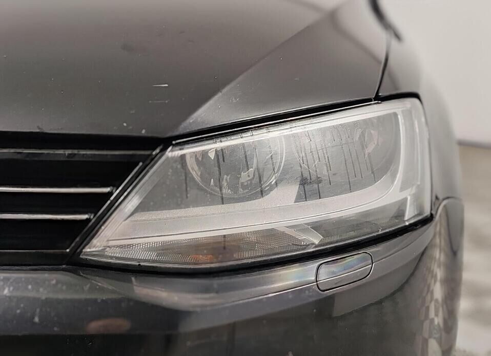 Volkswagen Jetta, VI 1.4 AMT (122 л.с.)