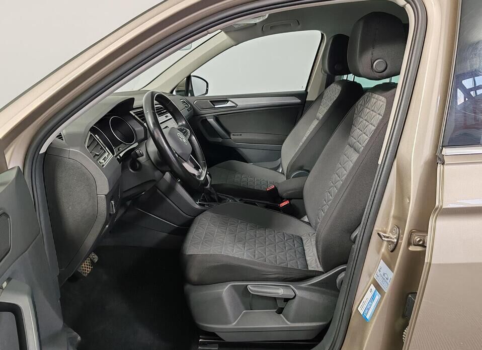 Volkswagen Tiguan, II Рестайлинг 2.0 AMT (180 л.с.) 4WD