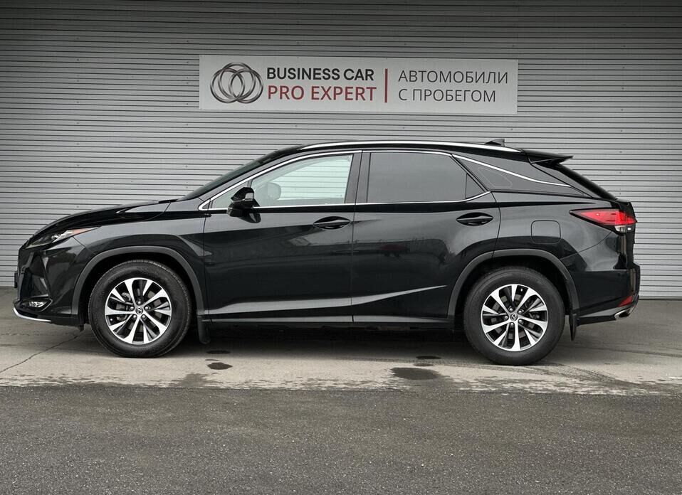 Lexus RX, IV Рестайлинг 300 2.0 AT (238 л.с.) 4WD