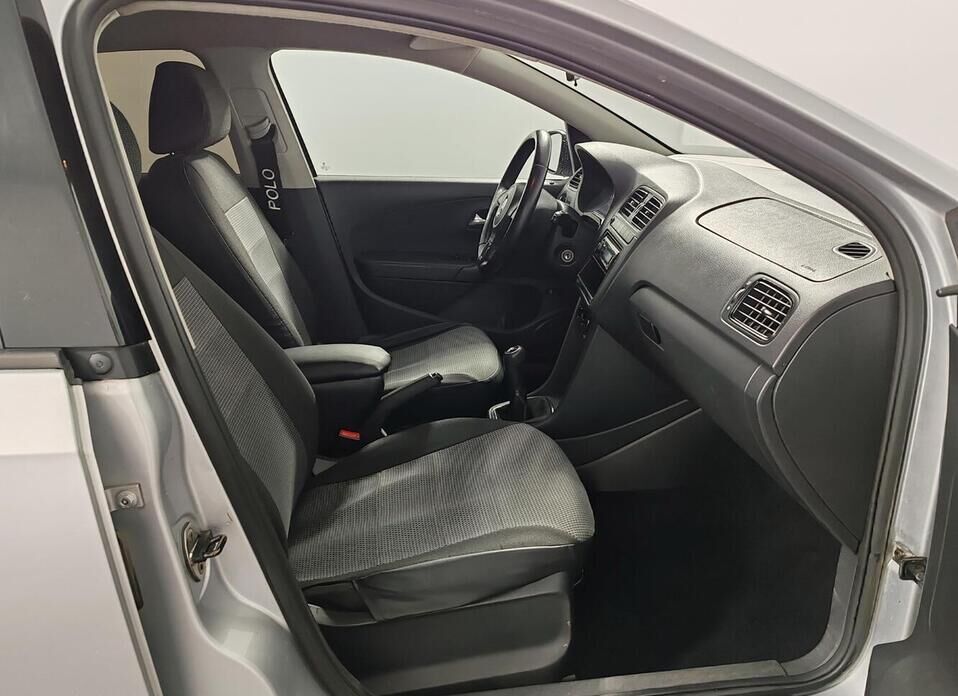 Volkswagen Polo, V 1.6 MT (105 л.с.)
