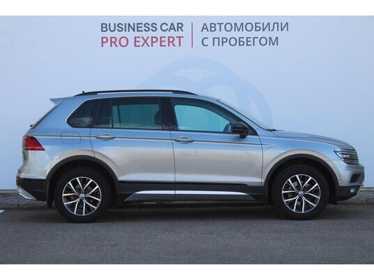 Volkswagen Tiguan, 2019&nbsp;г., 100&nbsp;735&nbsp;км