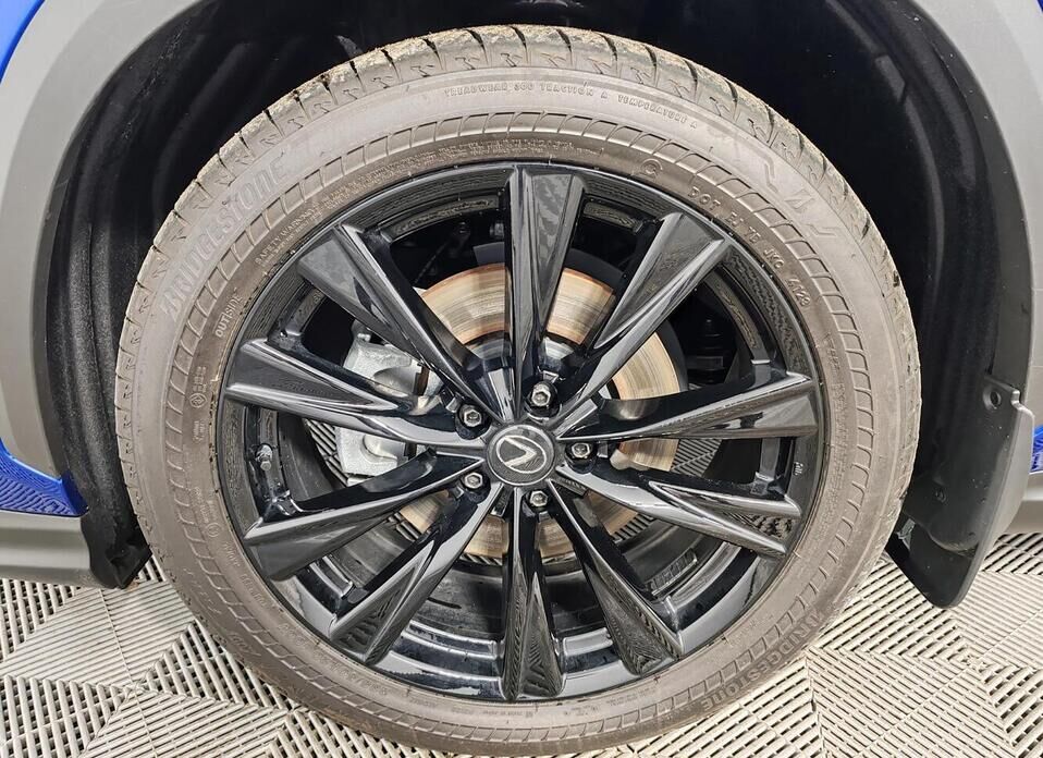 Lexus NX 350 2.4 AT (279 л.с.) 4WD
