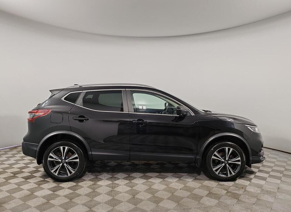 Nissan Qashqai, II Рестайлинг 2.0 CVT (144 л.с.)