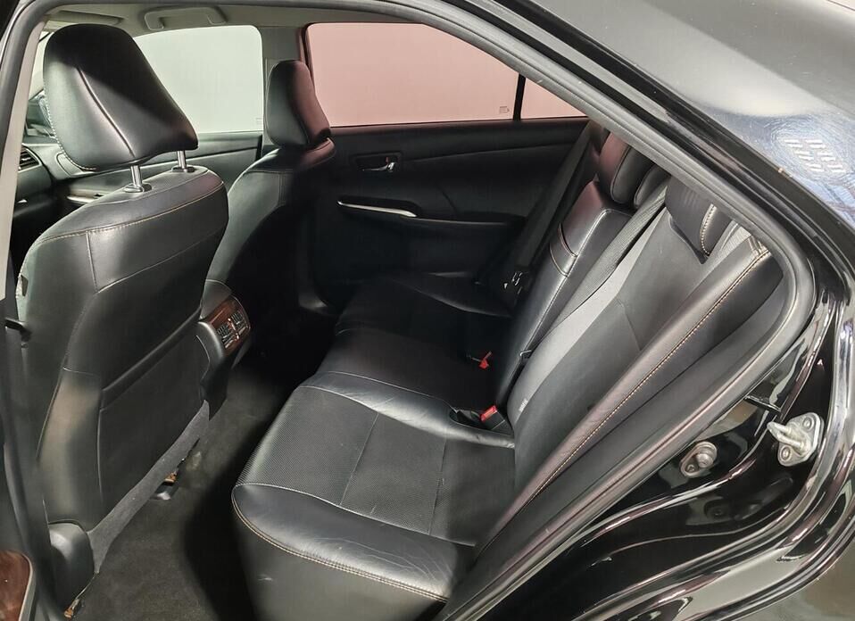 Toyota Camry, VII (XV50) Рестайлинг 2.5 AT (181 л.с.)