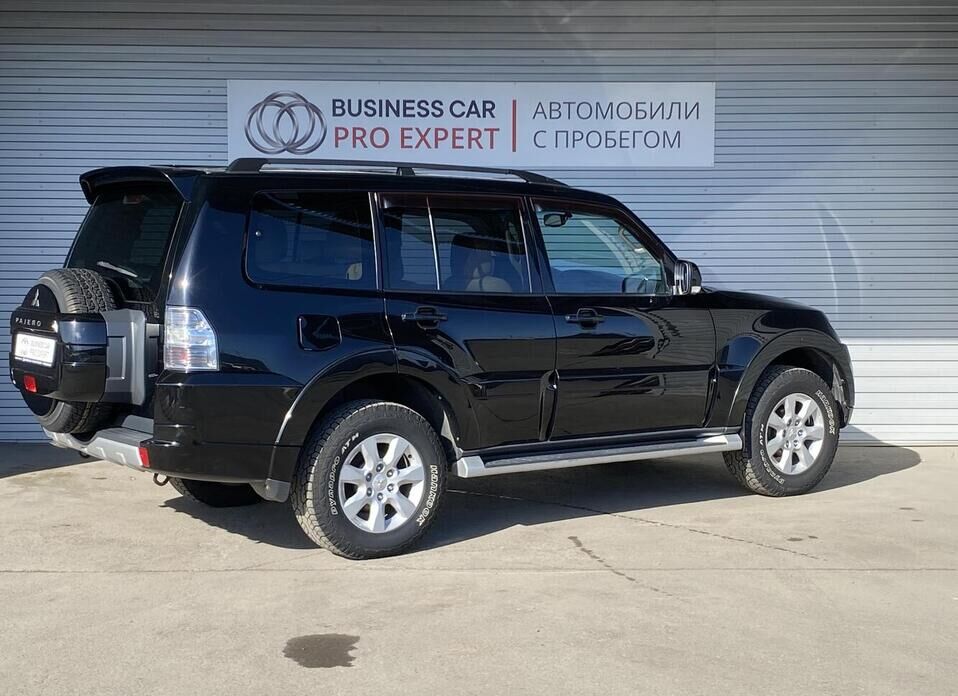 Mitsubishi Pajero, IV Рестайлинг 1 3.0 AT (178 л.с.) 4WD
