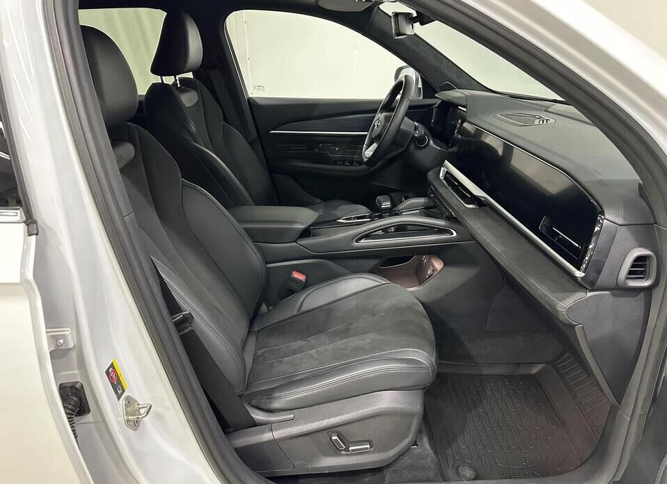 Geely Monjaro, I 2.0 AT (238 л.с.) 4WD