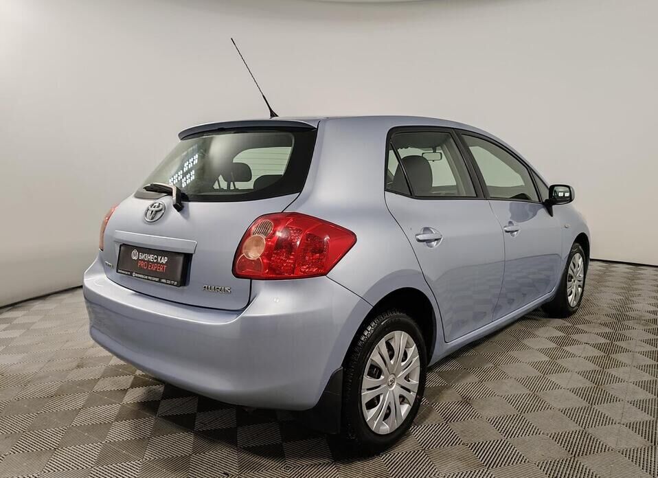 Toyota Auris, I 1.6 AMT (124 л.с.)