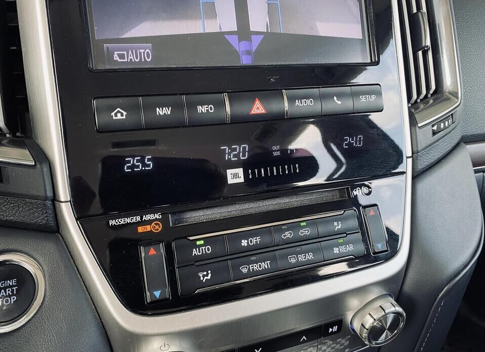 Toyota Land Cruiser, 200 Series Рестайлинг 2 4.5d AT (249 л.с.) 4WD