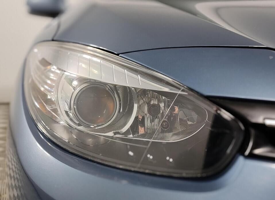 Renault Fluence, I Рестайлинг 1.6 MT (106 л.с.)