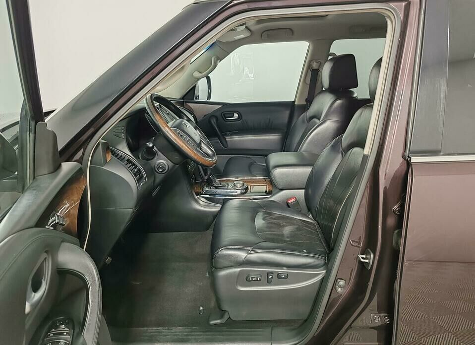 Infiniti QX80 5.6 AT (405 л.с.) 4WD