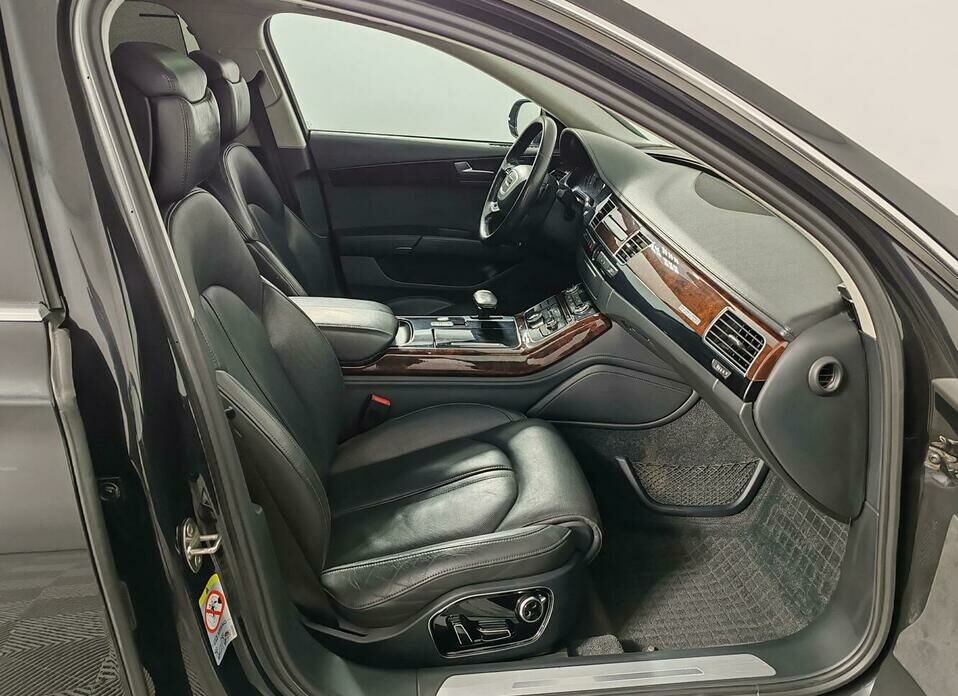 Audi A8 3.0 AT (290 л.с.) 4WD
