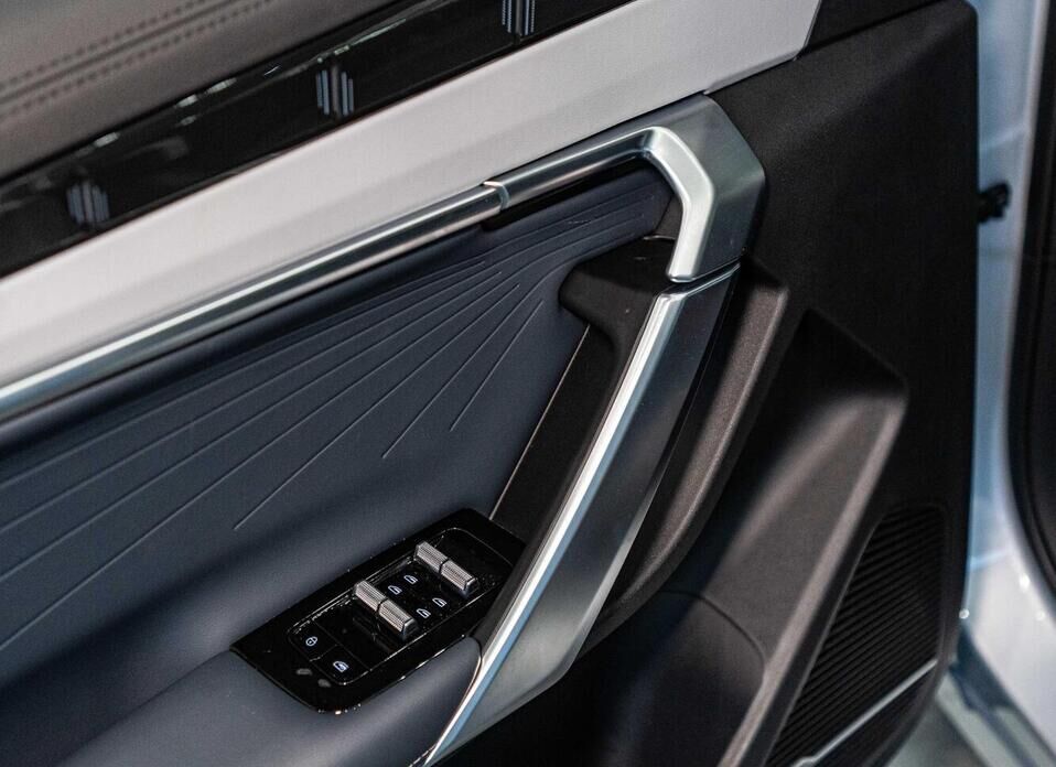 Geely Atlas, II 2.0 AT (200 л.с.) 4WD