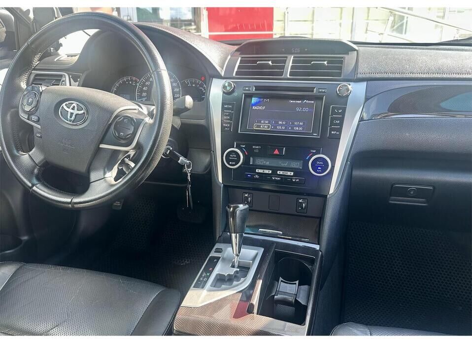 Toyota Camry, VII (XV50) 2.0 AT (148 л.с.)