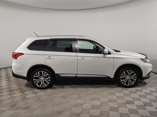 Mitsubishi Outlander, 2015&nbsp;г., 174&nbsp;935&nbsp;км