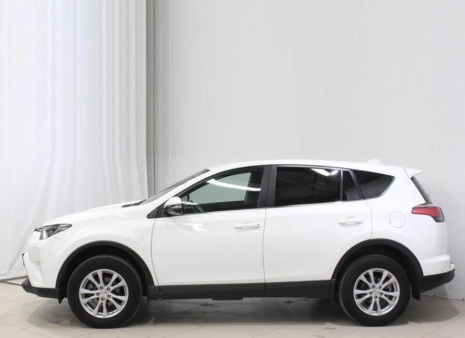 Toyota RAV4 2.0 MT (146 л.с.)