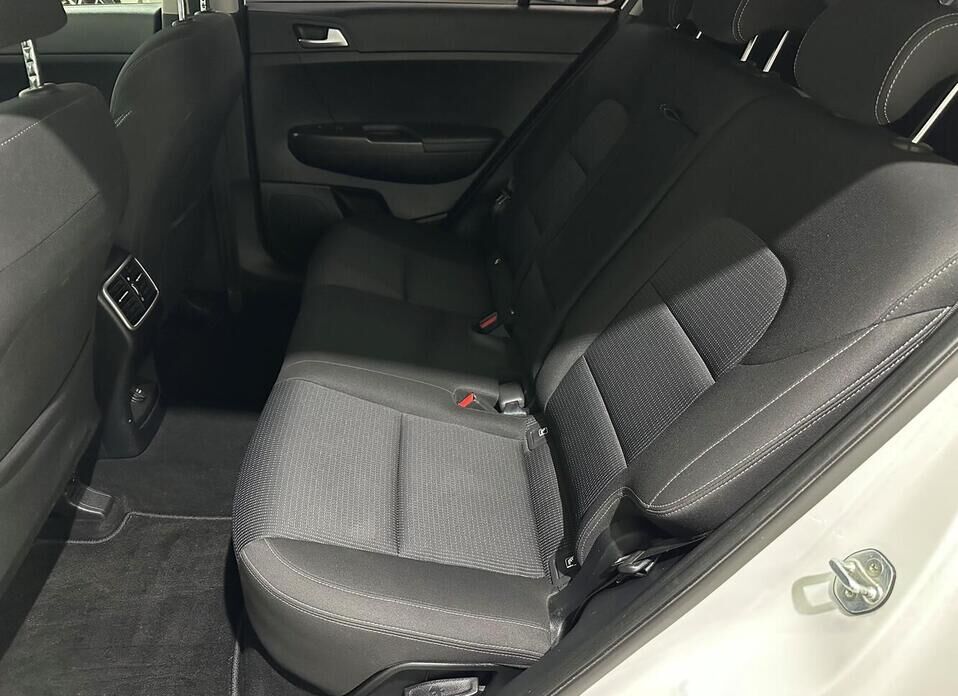 Kia Sportage 2.0 AT (150 л.с.) 4WD