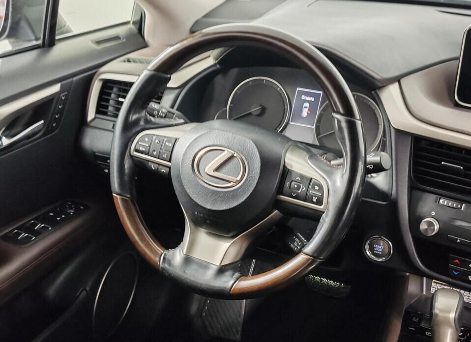 Lexus RX, IV 200t 2.0 AT (238 л.с.) 4WD