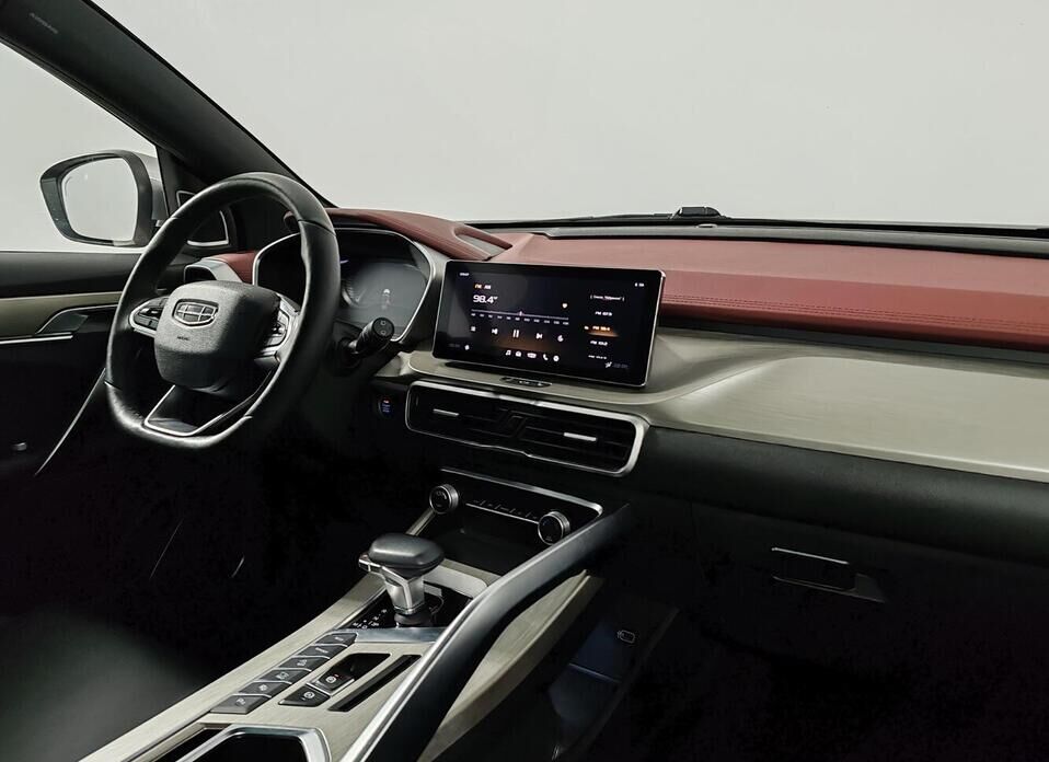 Geely Coolray, I 1.5 AMT (150 л.с.)