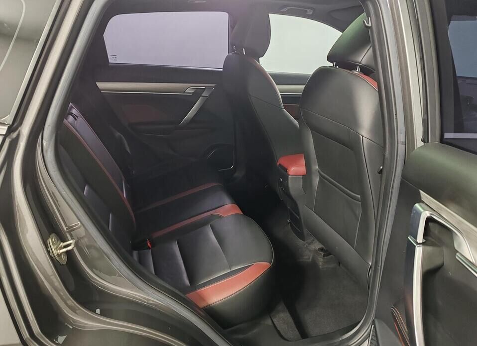 Geely Coolray, I 1.5 AMT (150 л.с.)