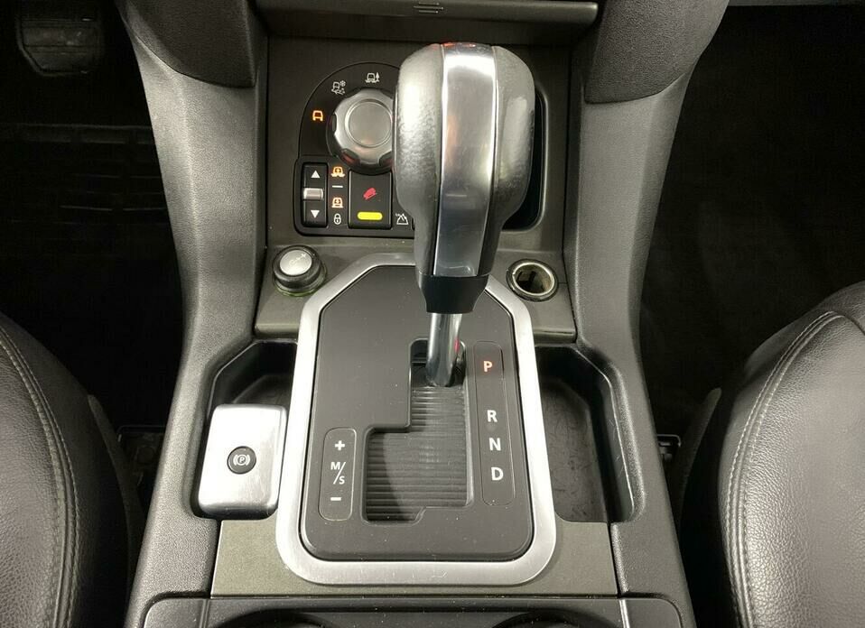 Land Rover Discovery 3.0d AT (245 л.с.) 4WD