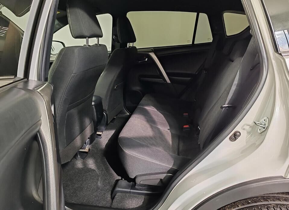 Toyota RAV4, IV (CA40) Рестайлинг 2.5 AT (180 л.с.) 4WD