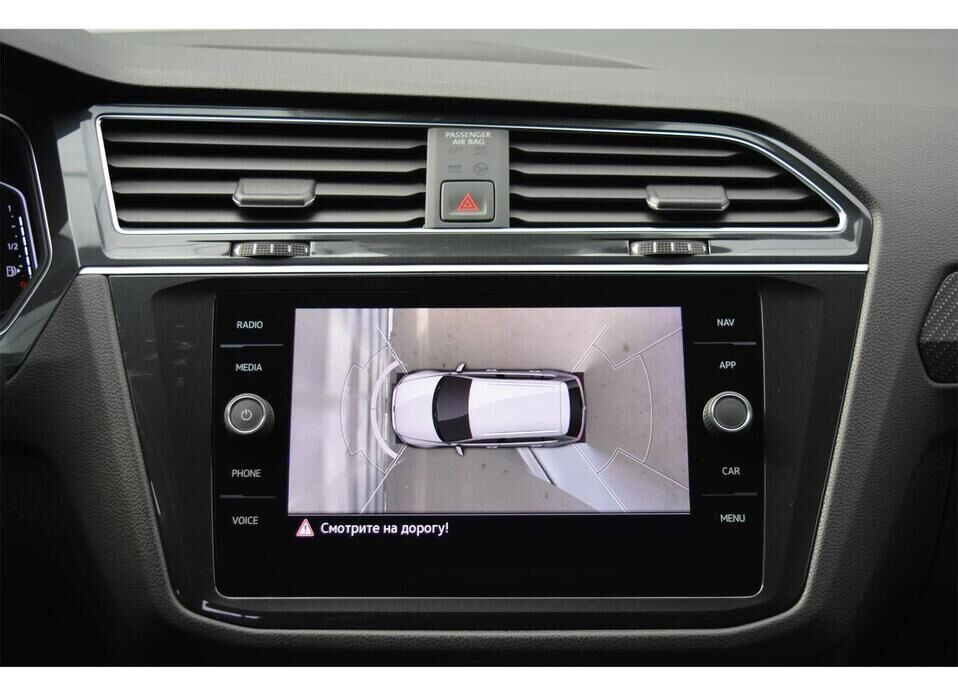 Volkswagen Tiguan, II Рестайлинг 2.0 AMT (180 л.с.) 4WD