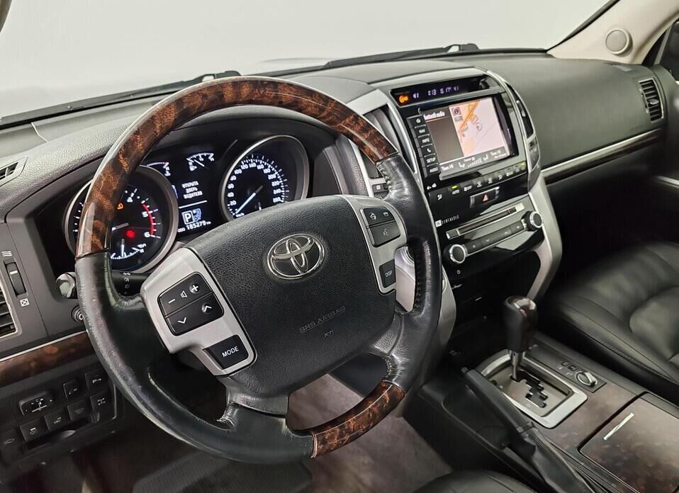 Toyota Land Cruiser, 200 Series Рестайлинг 1 4.5d AT (235 л.с.) 4WD