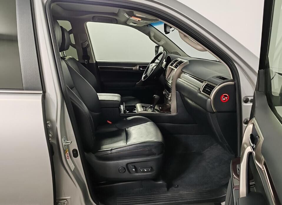 Lexus GX, II Рестайлинг 460 4.6 AT (296 л.с.) 4WD