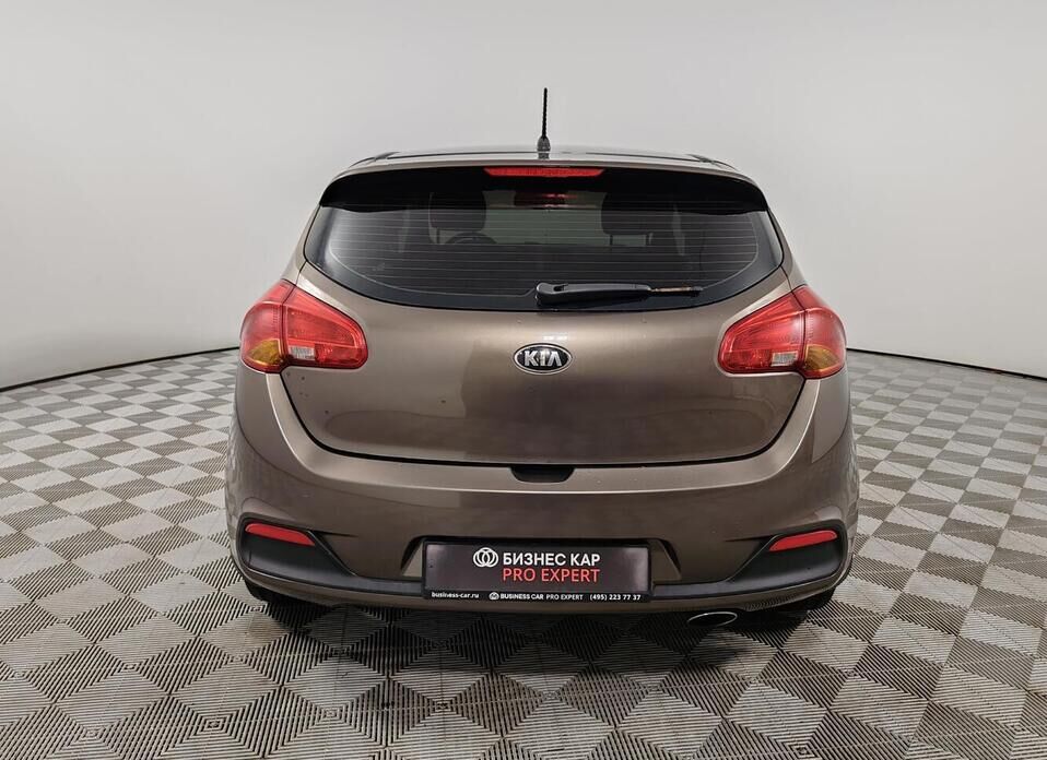 Kia Ceed, II 1.6 AT (129 л.с.)