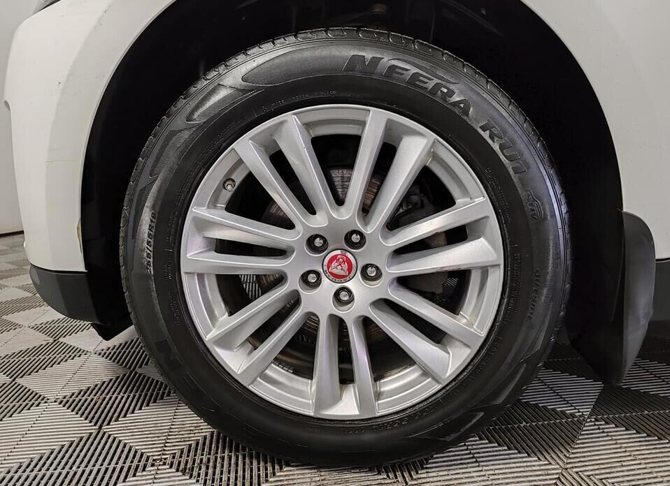 Jaguar F-Pace, I 2.0d AT (180 л.с.) 4WD