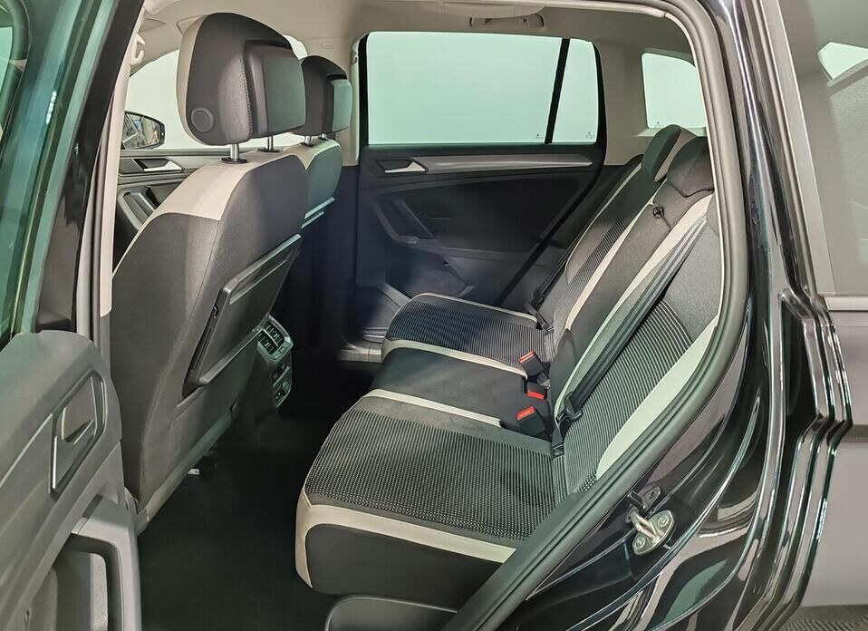 Volkswagen Tiguan, II 1.4 AMT (150 л.с.) 4WD