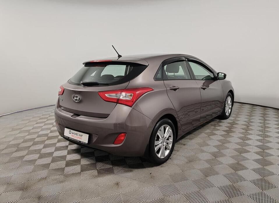 Hyundai i30, II 1.6 AT (130 л.с.)