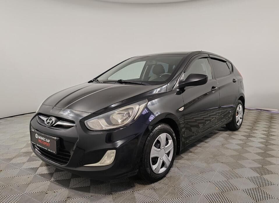 Hyundai Solaris, I 1.4 AT (107 л.с.)