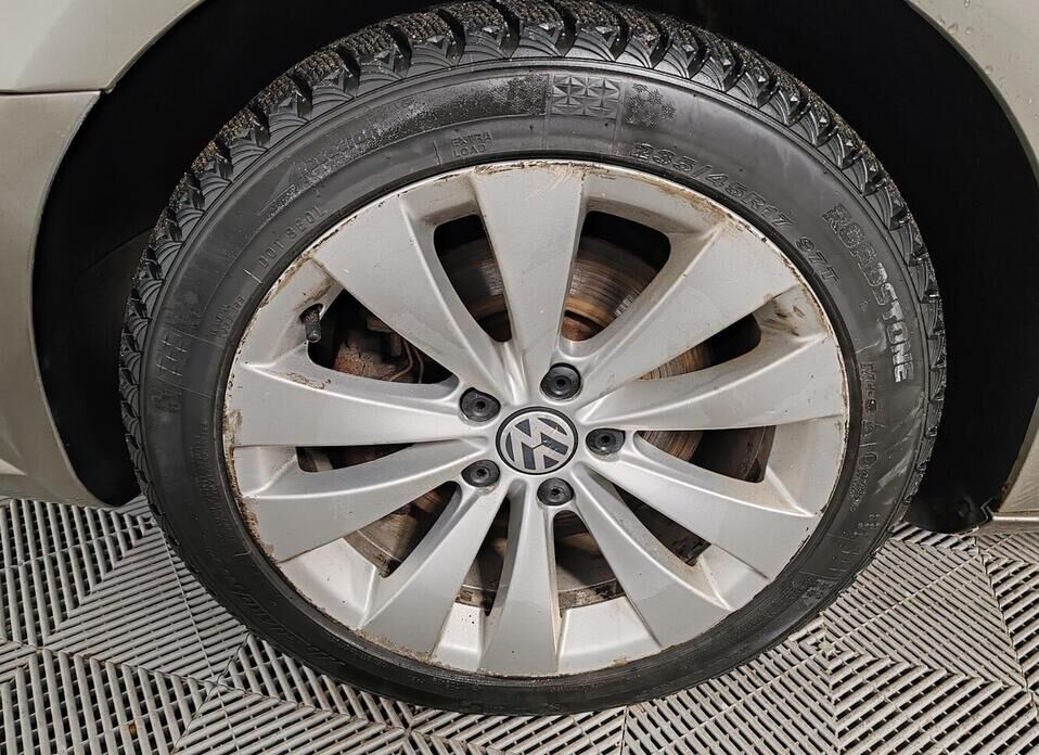 Volkswagen Passat CC 1.8 AMT (152 л.с.)