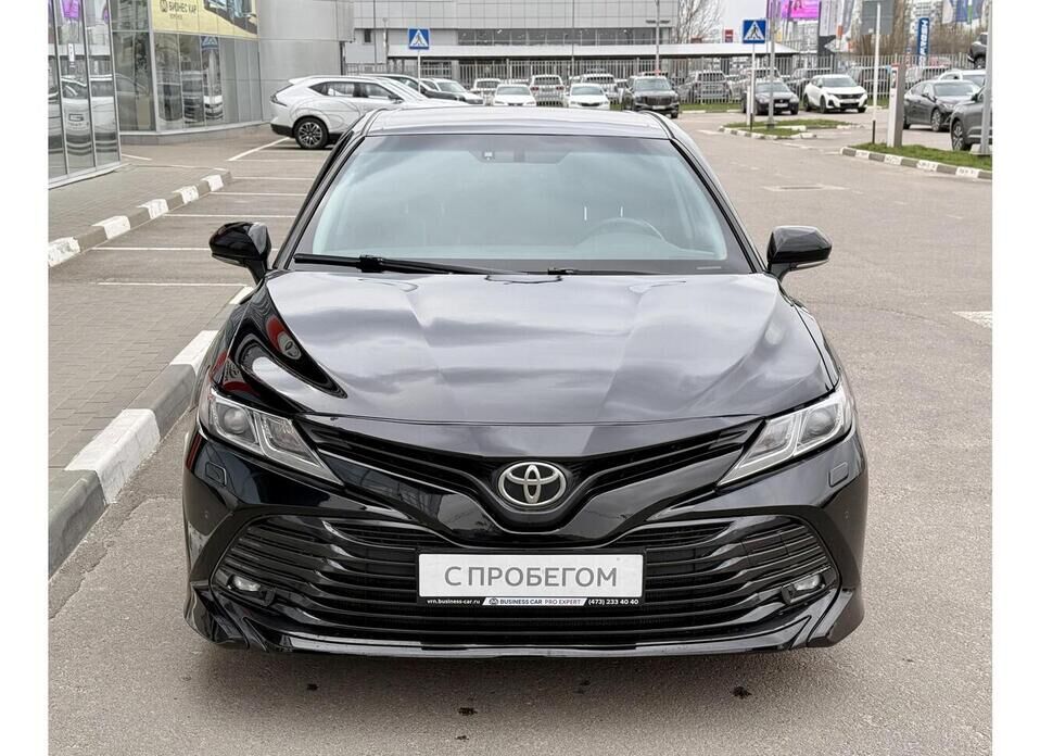 Toyota Camry, VIII (XV70) 2.5 AT (181 л.с.)