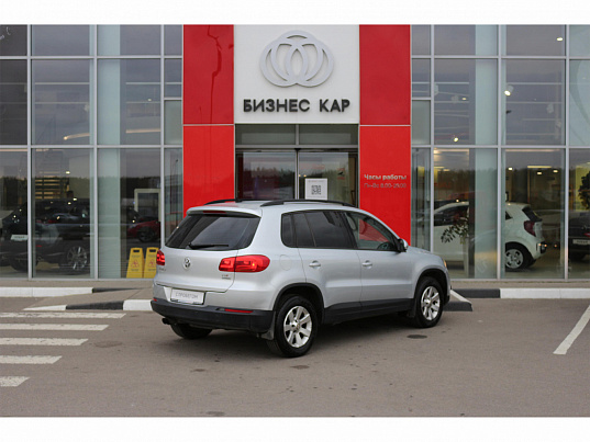 Volkswagen Tiguan, 2013 г., 131 117 км